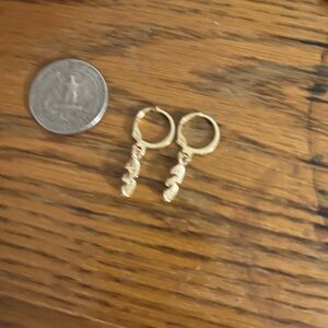 Elegant Gold Hoop Earrings